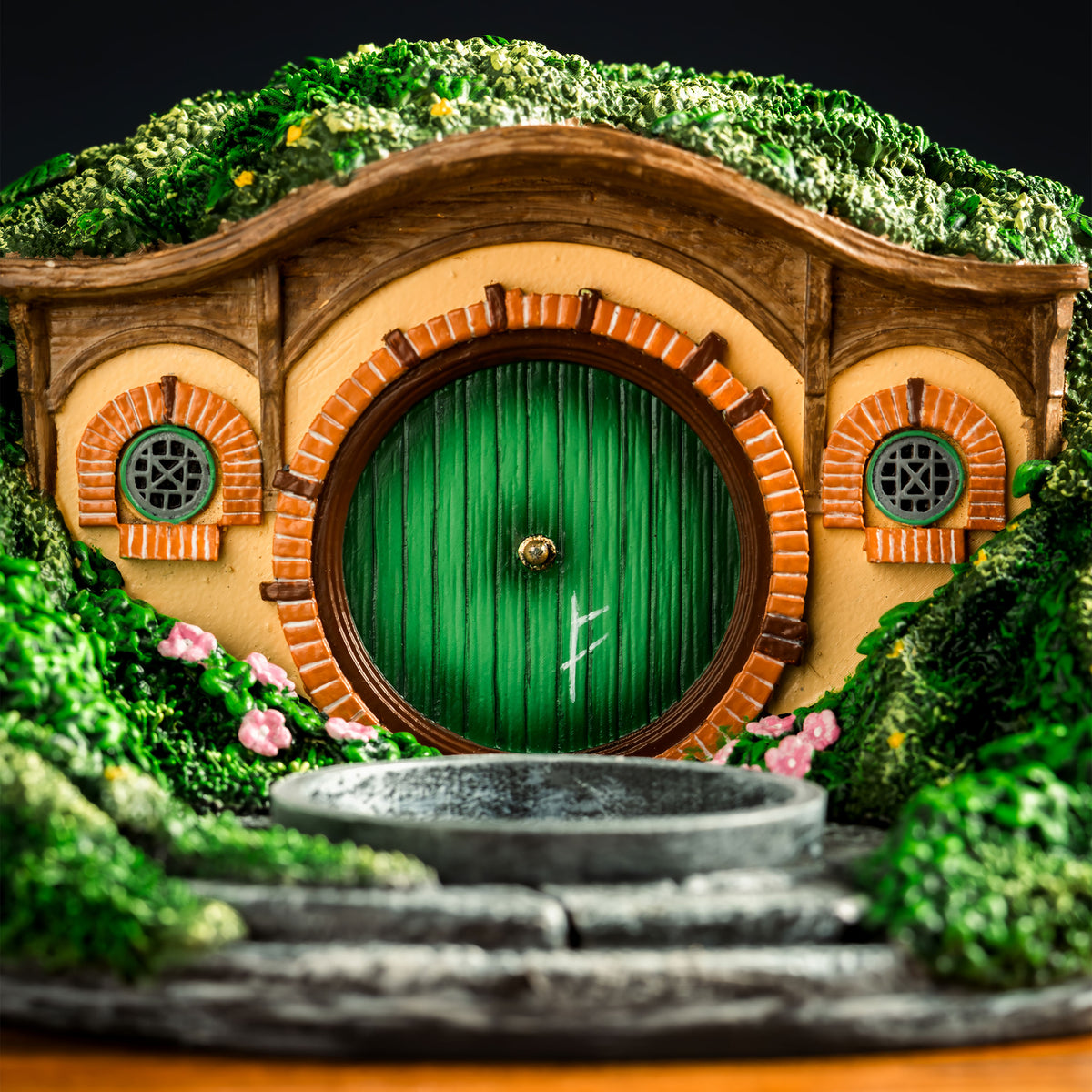 Productafbeelding The Lord of the Rings - Hobbithol De Gouw diorama theelichthouder