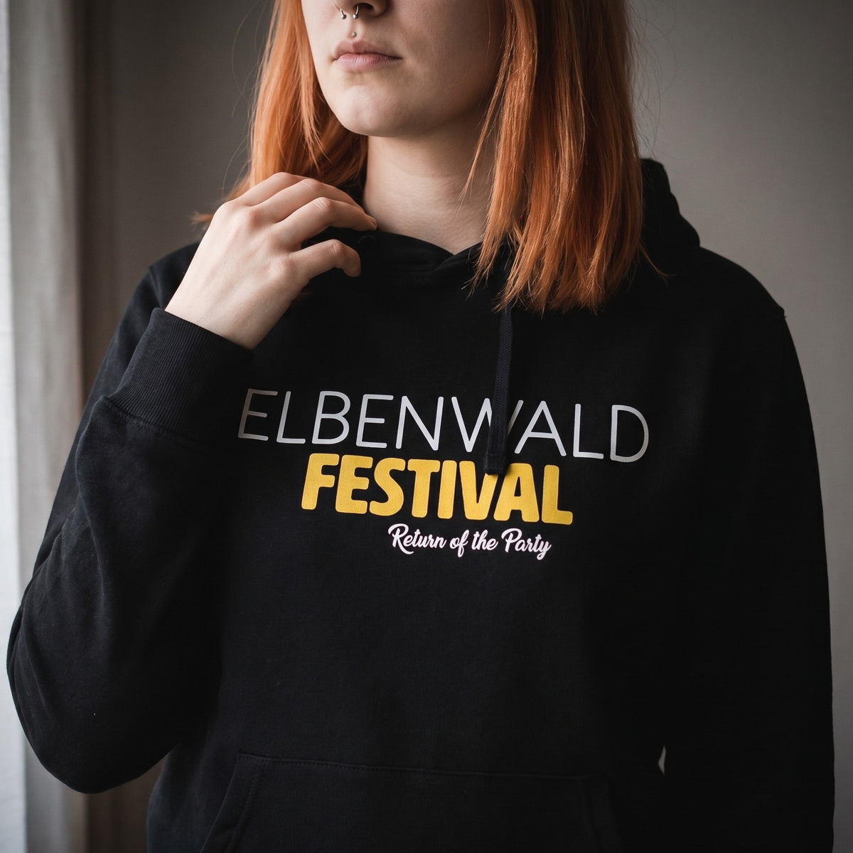 Productafbeelding Elbenwald Festival - Return of the Party Hoodie zwart
