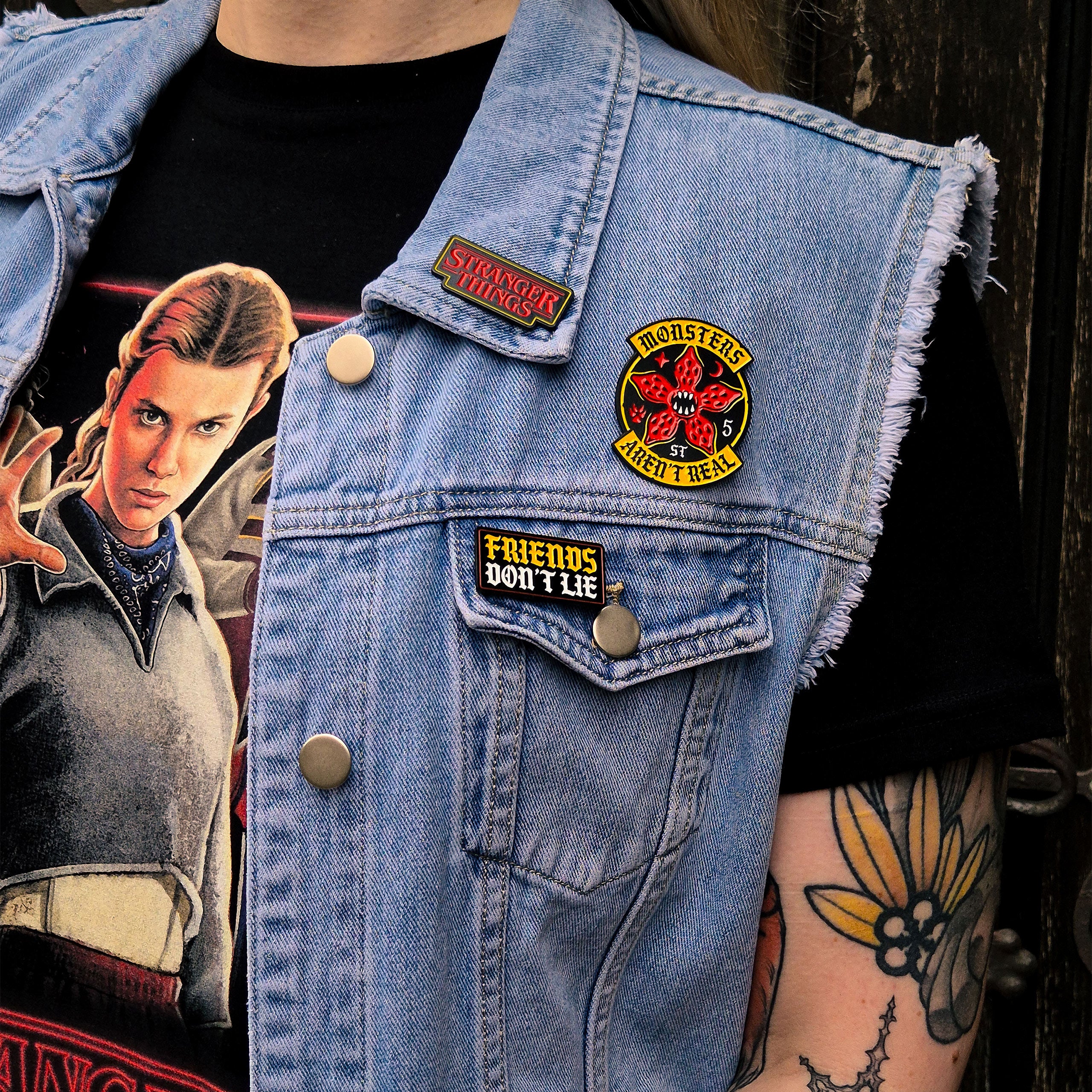 Productafbeelding Stranger Things - Friends Pins set van 3