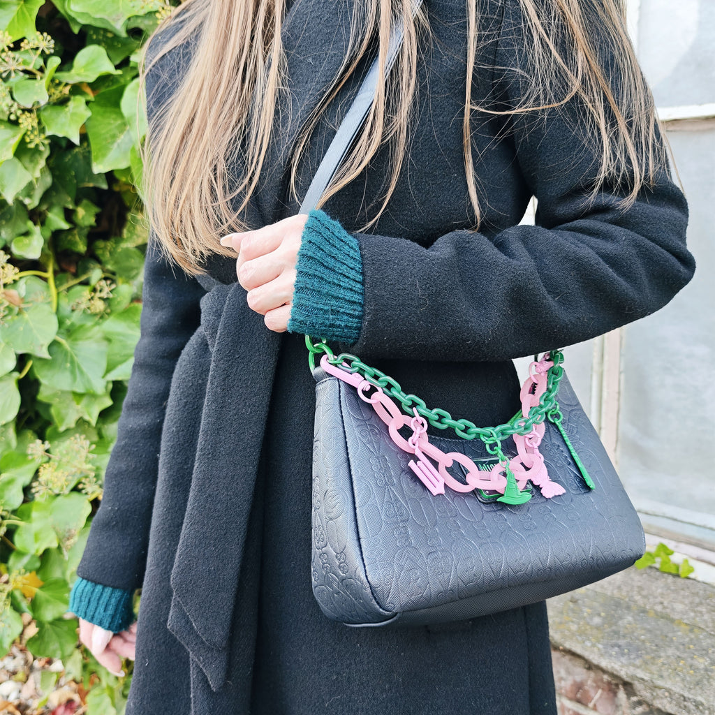 Productafbeelding Wicked - Crossbodytas met charms