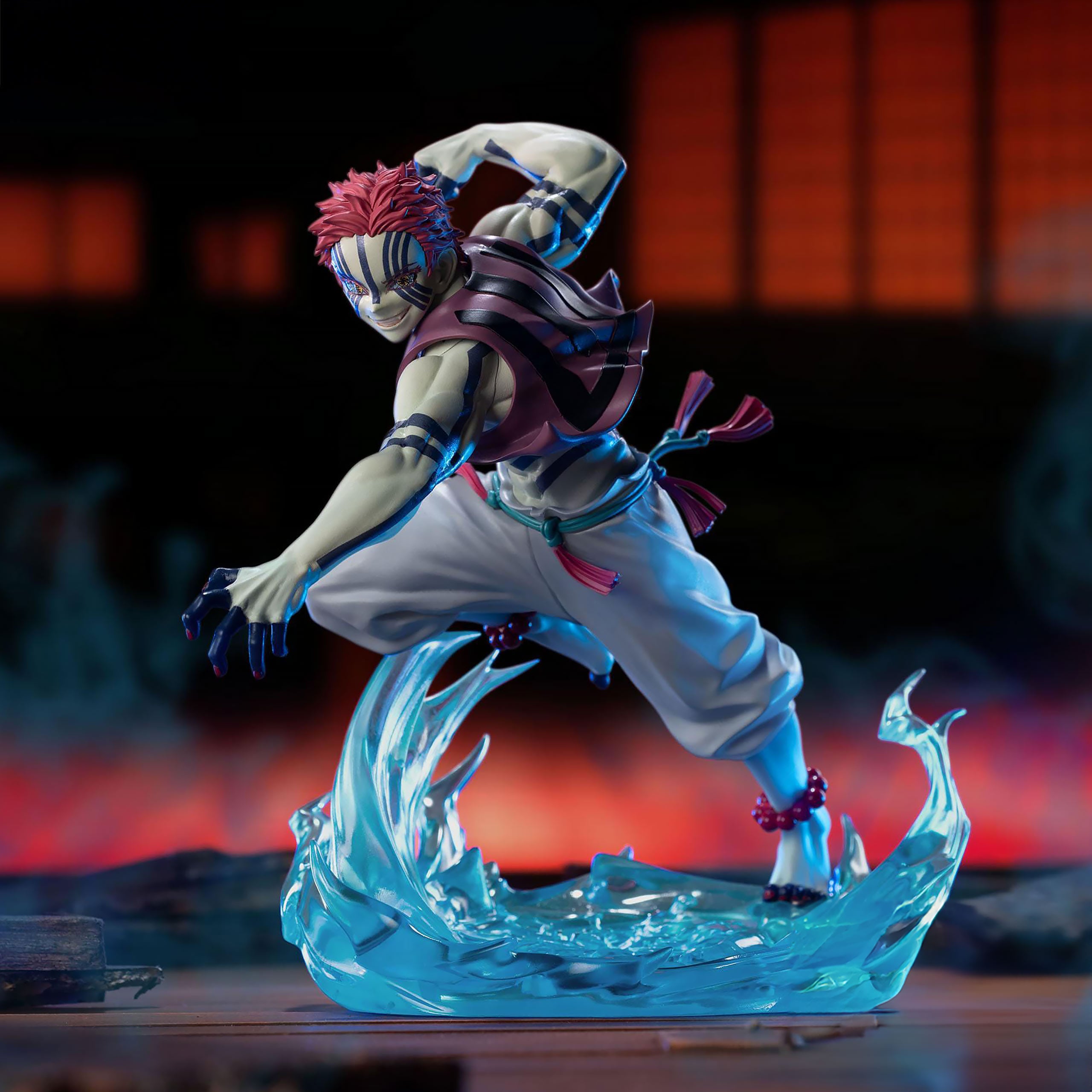 Productafbeelding Demon Slayer - Akaza Xross Link Anime Figuur 14 cm