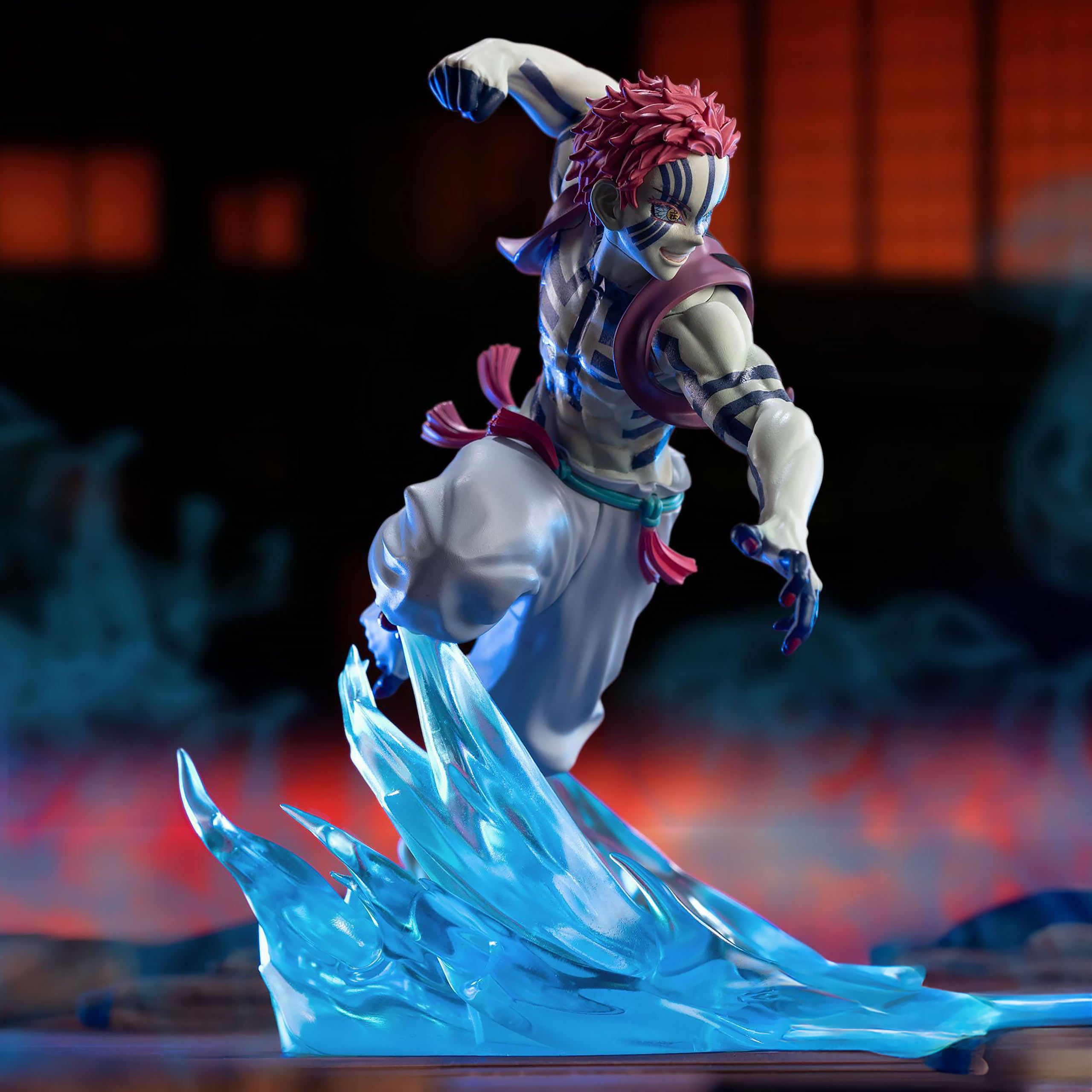 Productafbeelding Demon Slayer - Akaza Xross Link Anime Figuur 14 cm
