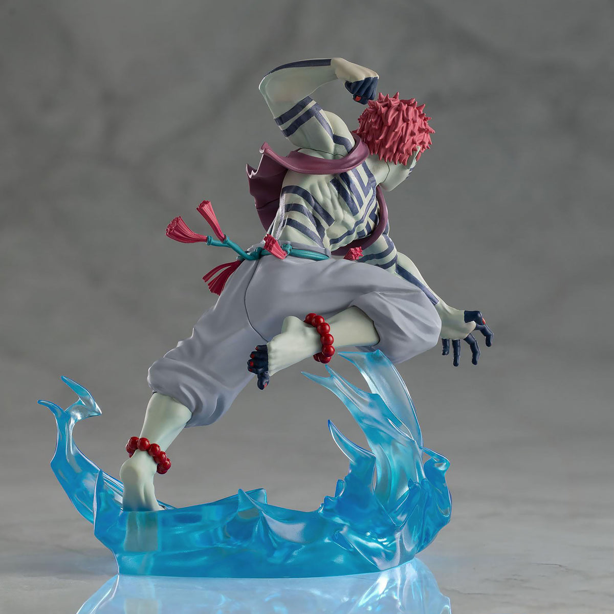 Productafbeelding Demon Slayer - Akaza Xross Link Anime Figuur 14 cm