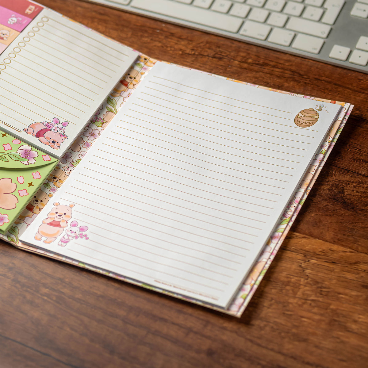 Productafbeelding Winnie de Poeh - Notitieboek met plaknotities