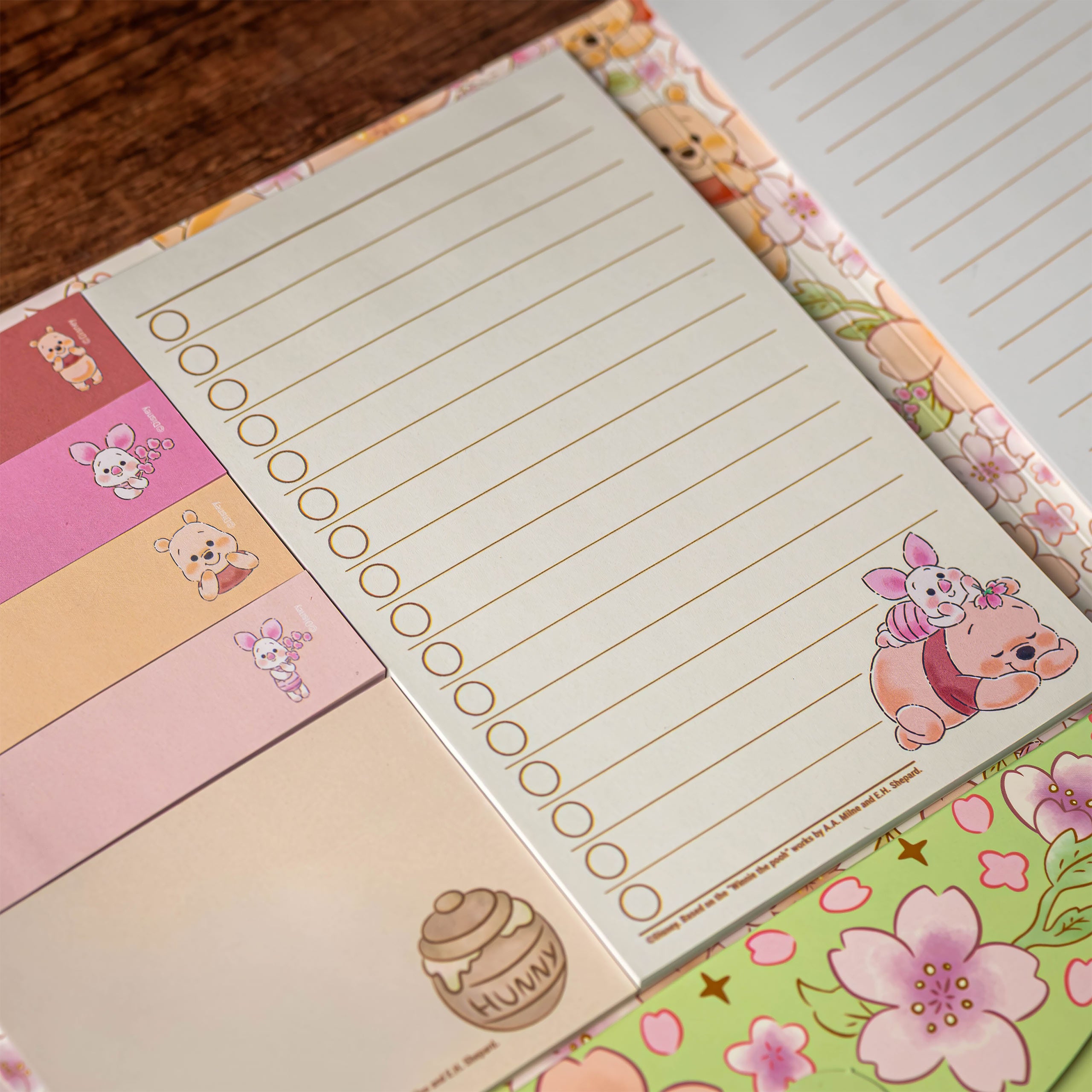 Productafbeelding Winnie de Poeh - Notitieboek met plaknotities
