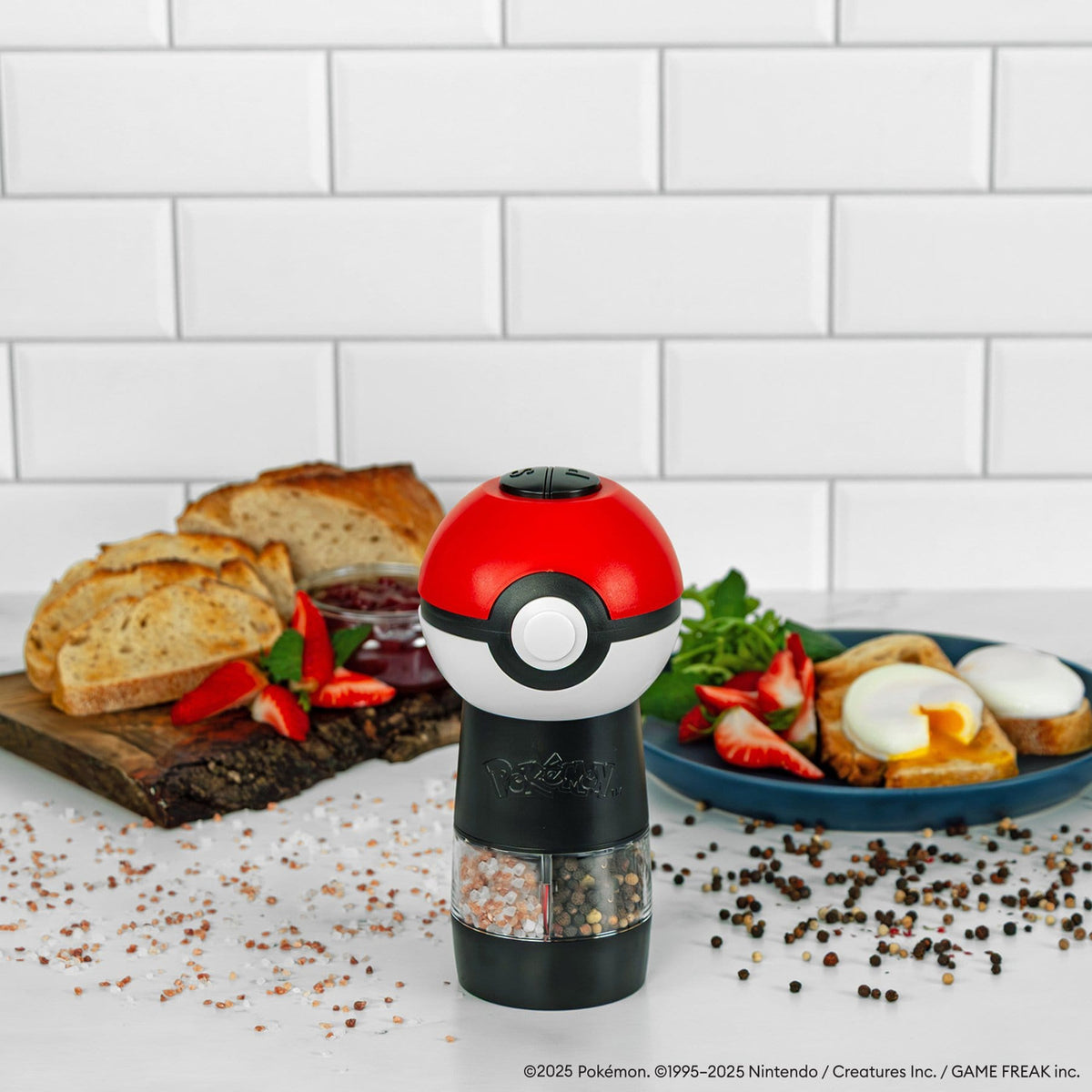 Productafbeelding Pokémon - Poké Ball Elektrische Zout- & Pepermolen