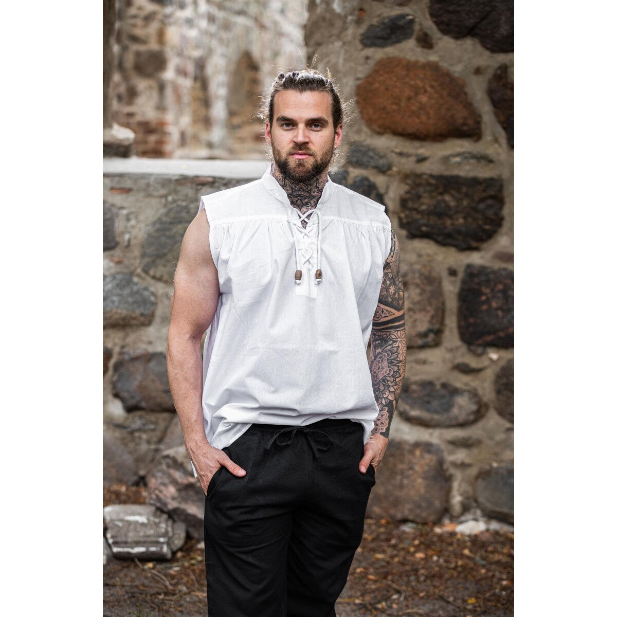 Productafbeelding Middeleeuws staande kraag vetershirt Louis mouwloos wit