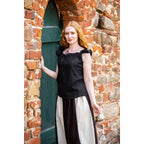 Productafbeelding Middeleeuwse zomerblouse Lotte met ruches zwart