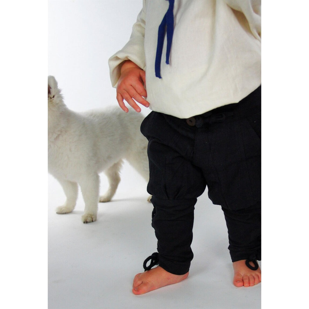 Productafbeelding Middeleeuwse broek Jecklein met beenvetering zwart