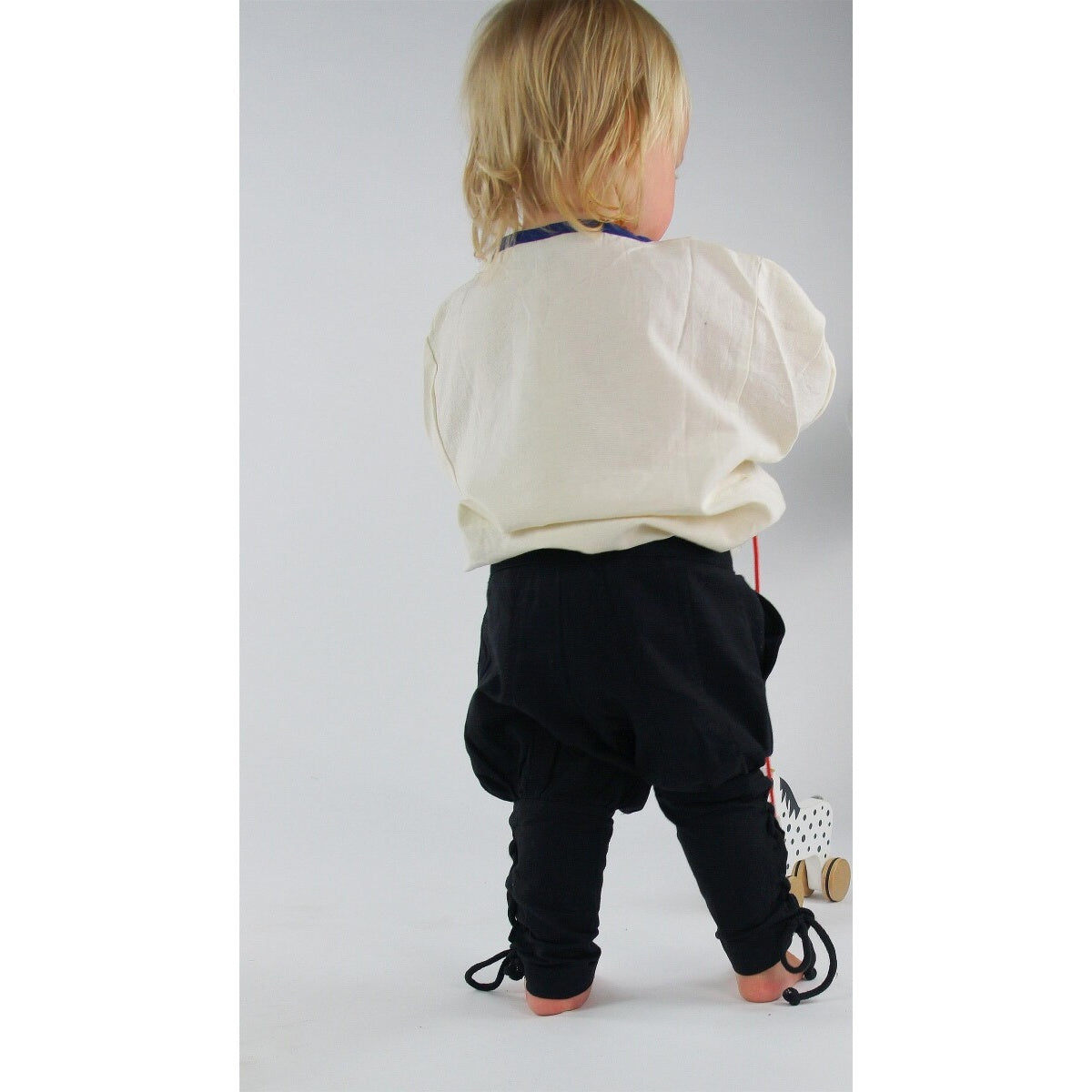 Productafbeelding Middeleeuwse broek Jecklein met beenvetering zwart
