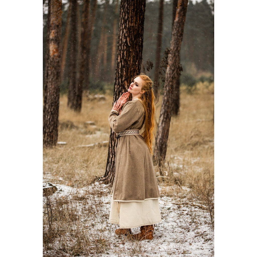 Productafbeelding Middeleeuwse Birka mantel Skadi beige