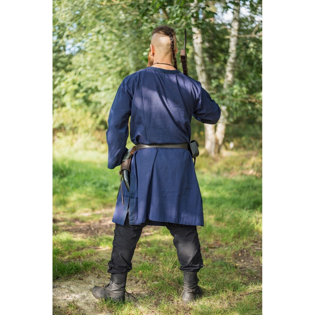 Productafbeelding Middeleeuwse tuniek met boord Halvor blauw