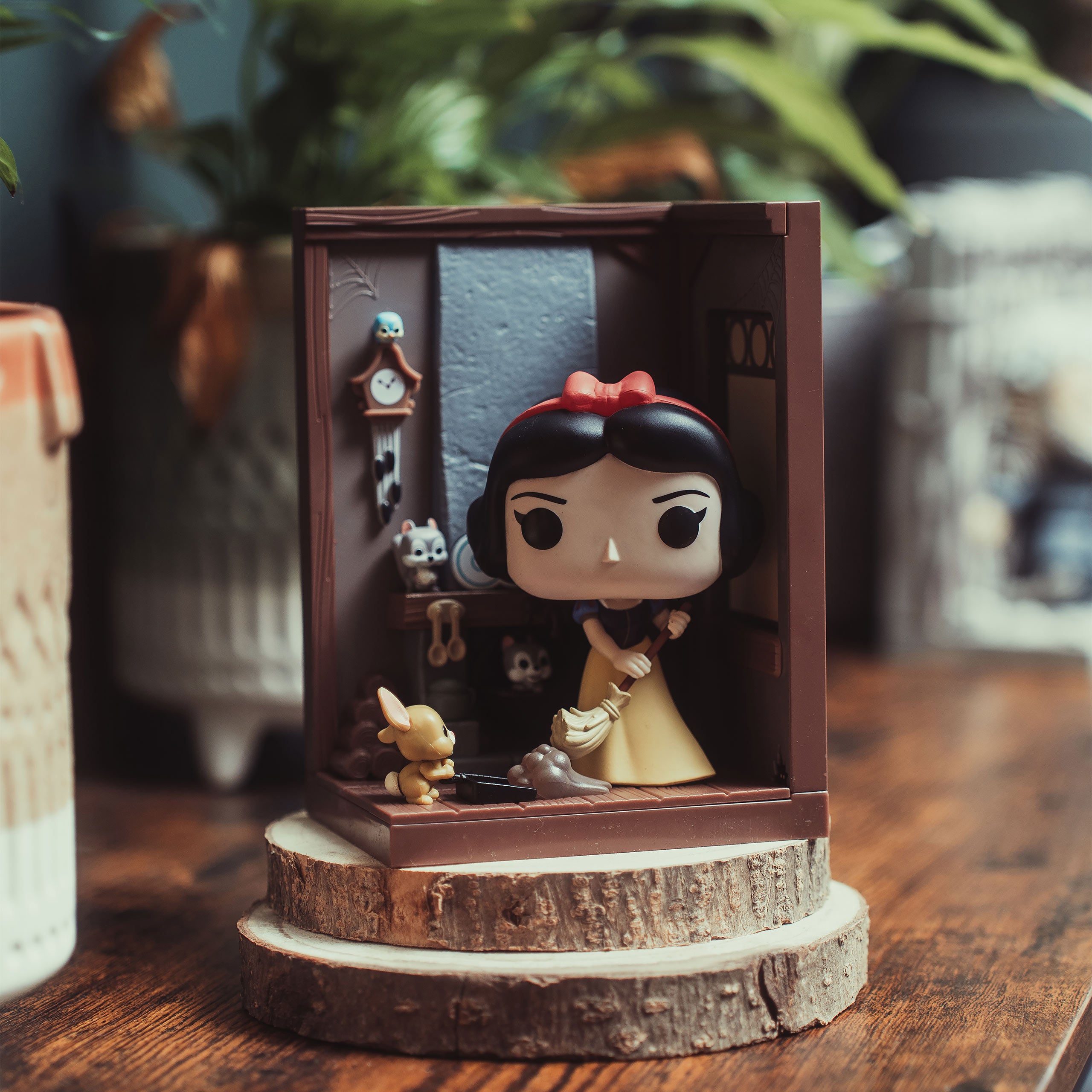 Product image Snow White - Dwarf Cottage Funko Pop Nook Diorama
