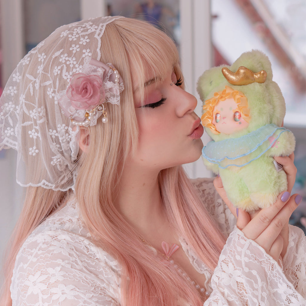Productafbeelding Lovely Emma - Twist Series Mystery Pluchefiguur