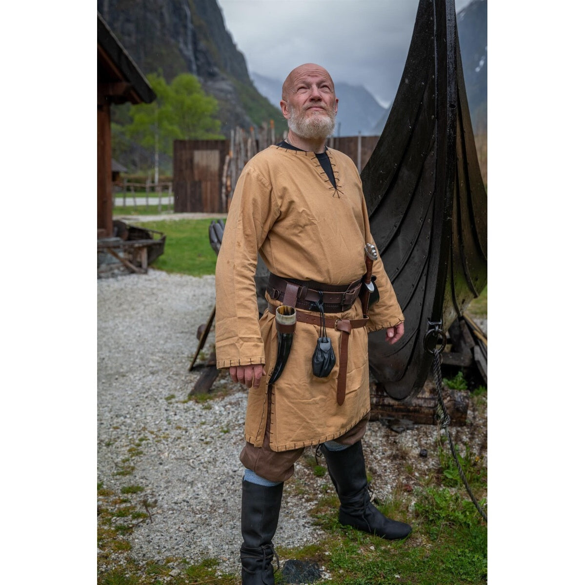 Productafbeelding Middeleeuwse Viking-tuniek Erwin honingbruin
