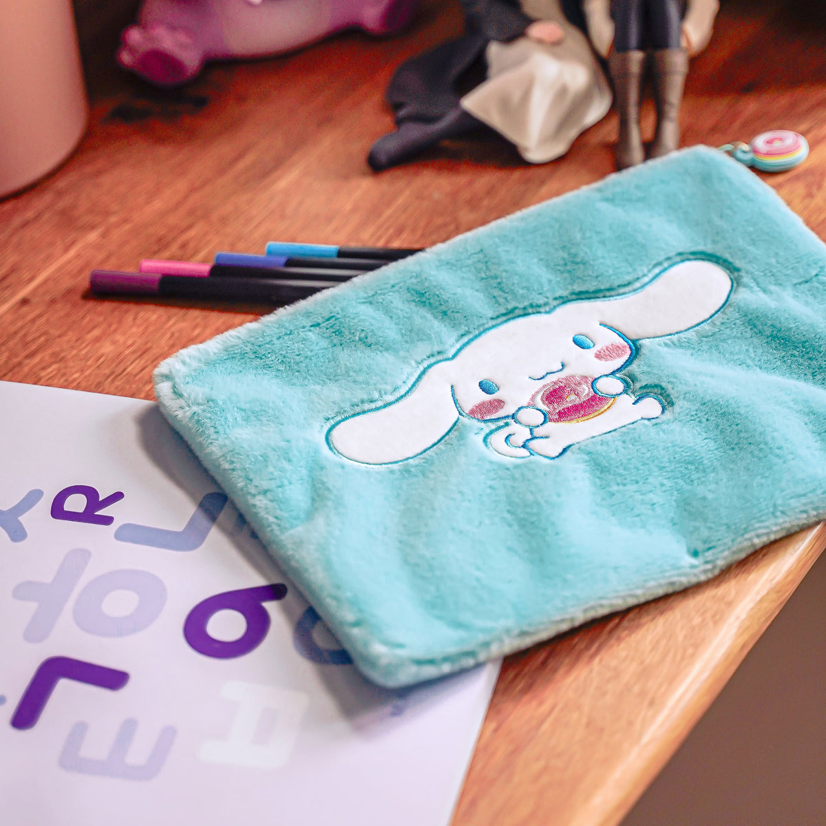 Product image Hello Kitty & Friends - Cinnamoroll Plush Cosmetic Bag