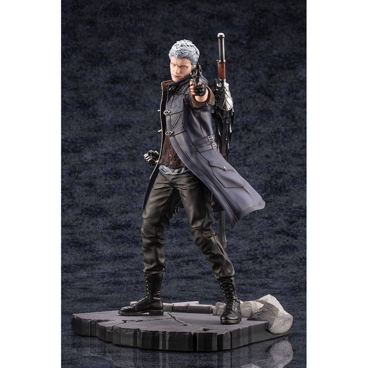 Product image Devil May Cry - Nero ARTFXJ Figure