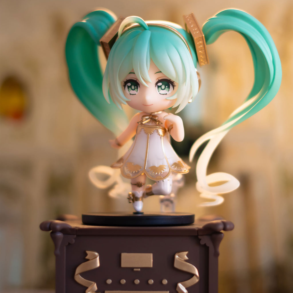 Productafbeelding Miku Symphony 5th Anniversary Nendoroid Actiefiguur - Hatsune Miku
