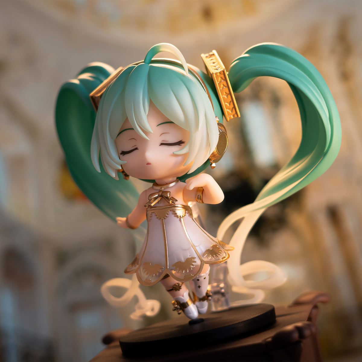 Productafbeelding Miku Symphony 5th Anniversary Nendoroid Actiefiguur - Hatsune Miku