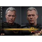 Productafbeelding DC Comics: The Flash – Batman (Modern Suit) Masterpiece 1:6 Actiefiguur