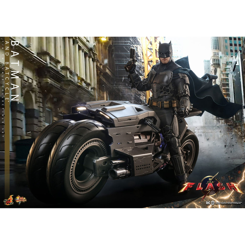 Productafbeelding The Flash – Batman & Batcycle Masterpiece 1:6 Actiefigurenset