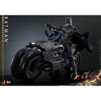 Productafbeelding The Flash – Batman & Batcycle Masterpiece 1:6 Actiefigurenset