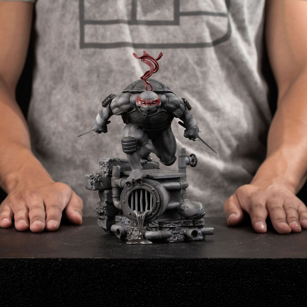 Productafbeelding Teenage Mutant Ninja Turtles Art Scale Statue 1/10 Raphael Zwart-wit Variant 26 cm heo exclusive