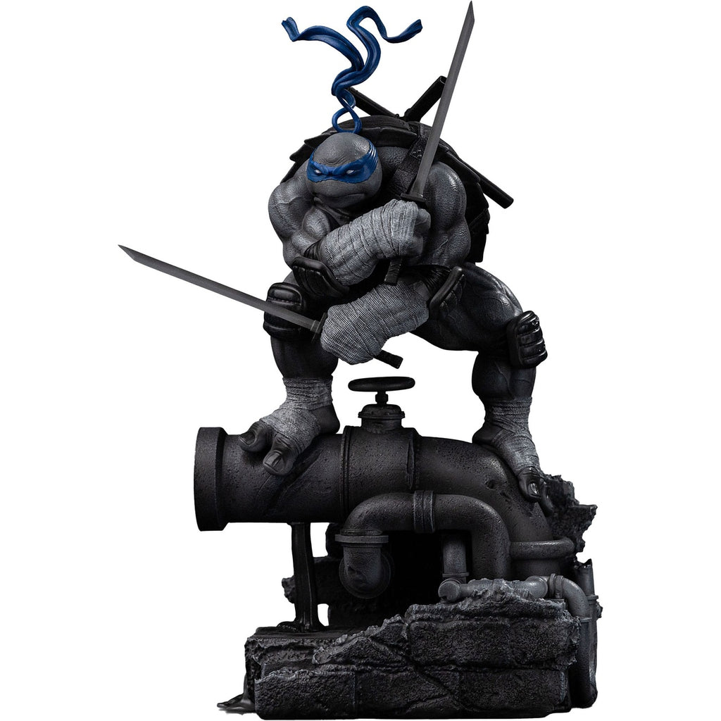 Productafbeelding Teenage Mutant Ninja Turtles Art Scale Statue 1/10 Leonardo Black and White Variant 26 cm heo exclusive