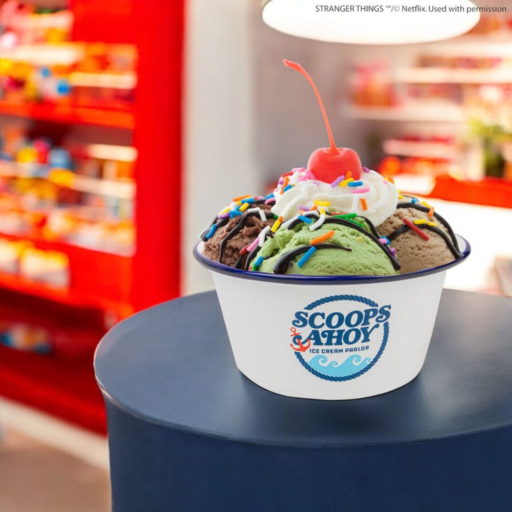 Productafbeelding Stranger Things IJskom met matrozenpet Scoops Ahoy