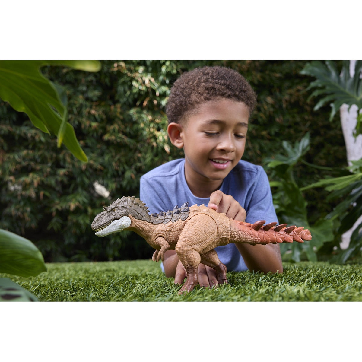 Productafbeelding Jurassic World: Survival actiefiguur Gigantic Thrashers Gorgosaurus