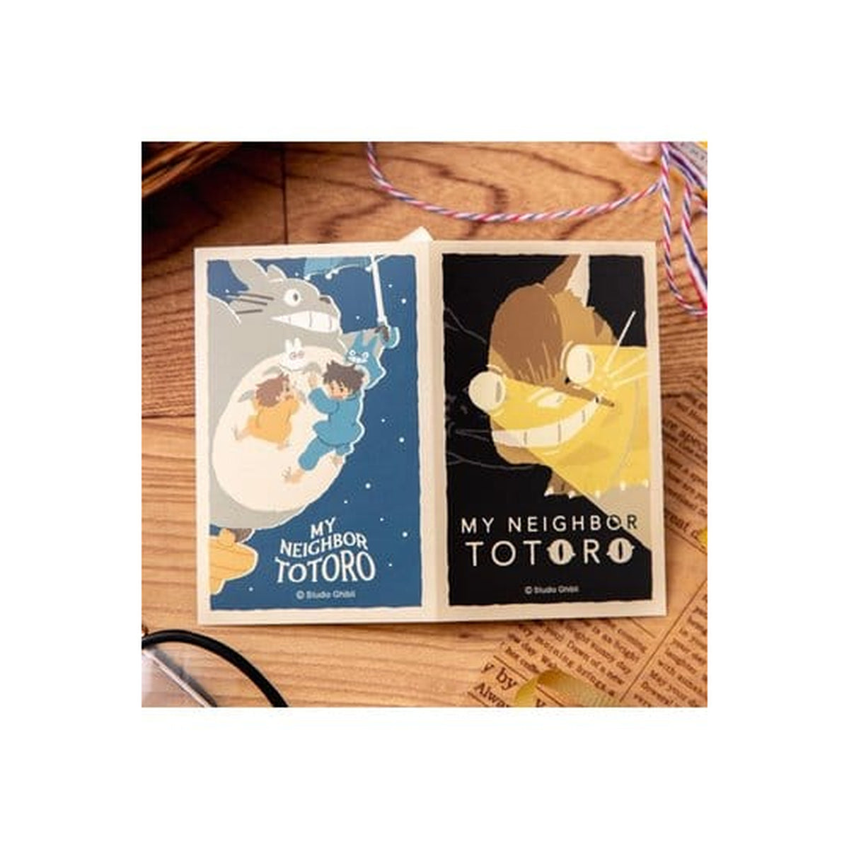Productafbeelding Mijn buurman Totoro Sticker Catbus & Vliegende Totoro Retro