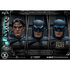 Productafbeelding DC Comics Throne Legacy Collection Statue 1/3 Batman Tactical Throne Deluxe Bonus Version 57 cm