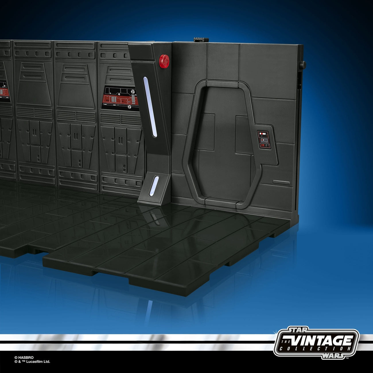 Productafbeelding Star Wars: The Mandalorian Vintage Collection Moff Gideons Imperial Light Cruiser Hallway met Mandalorian Privateer Act