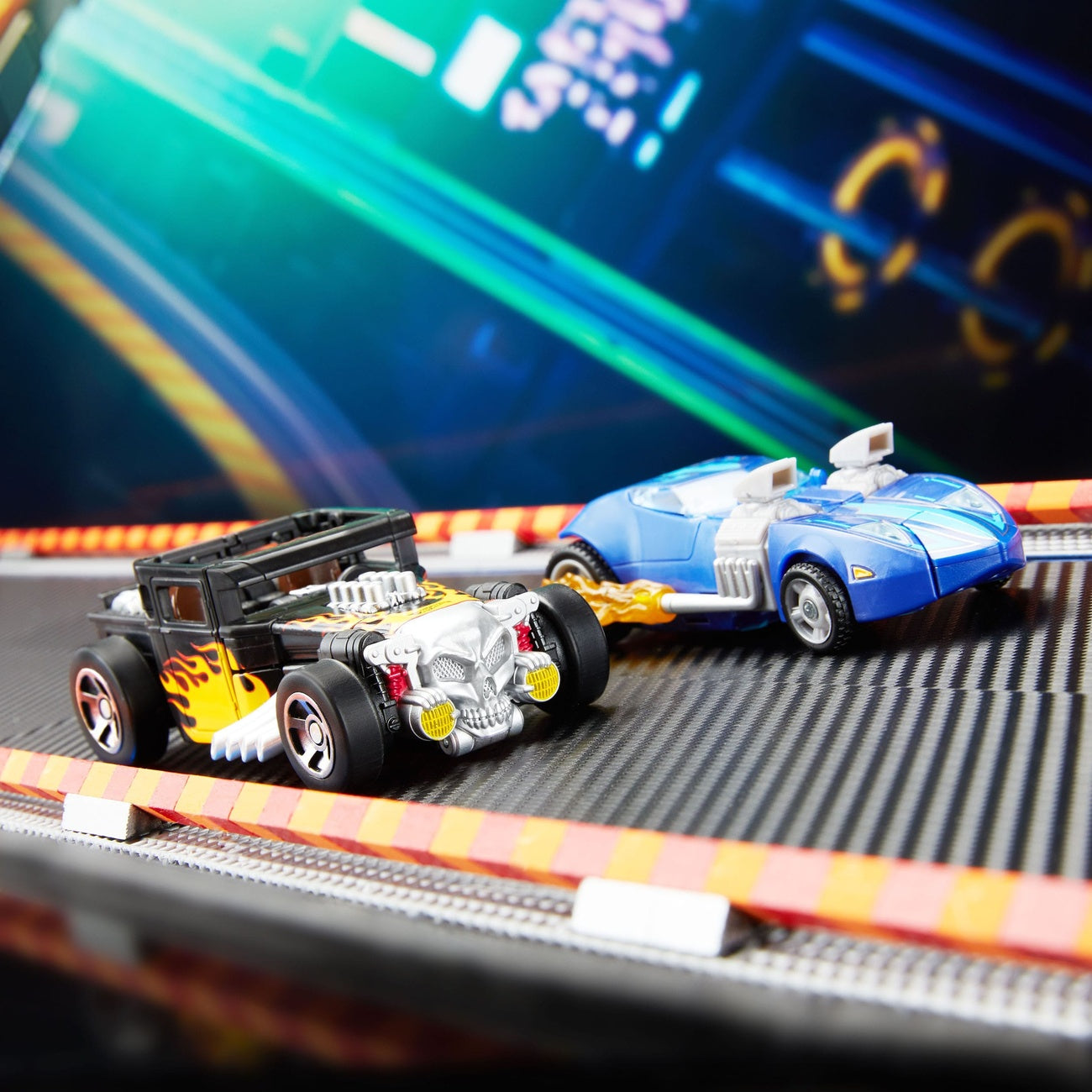 Productafbeelding Hot Wheels x Transformers Actiefiguur Bone Shaker 12 cm