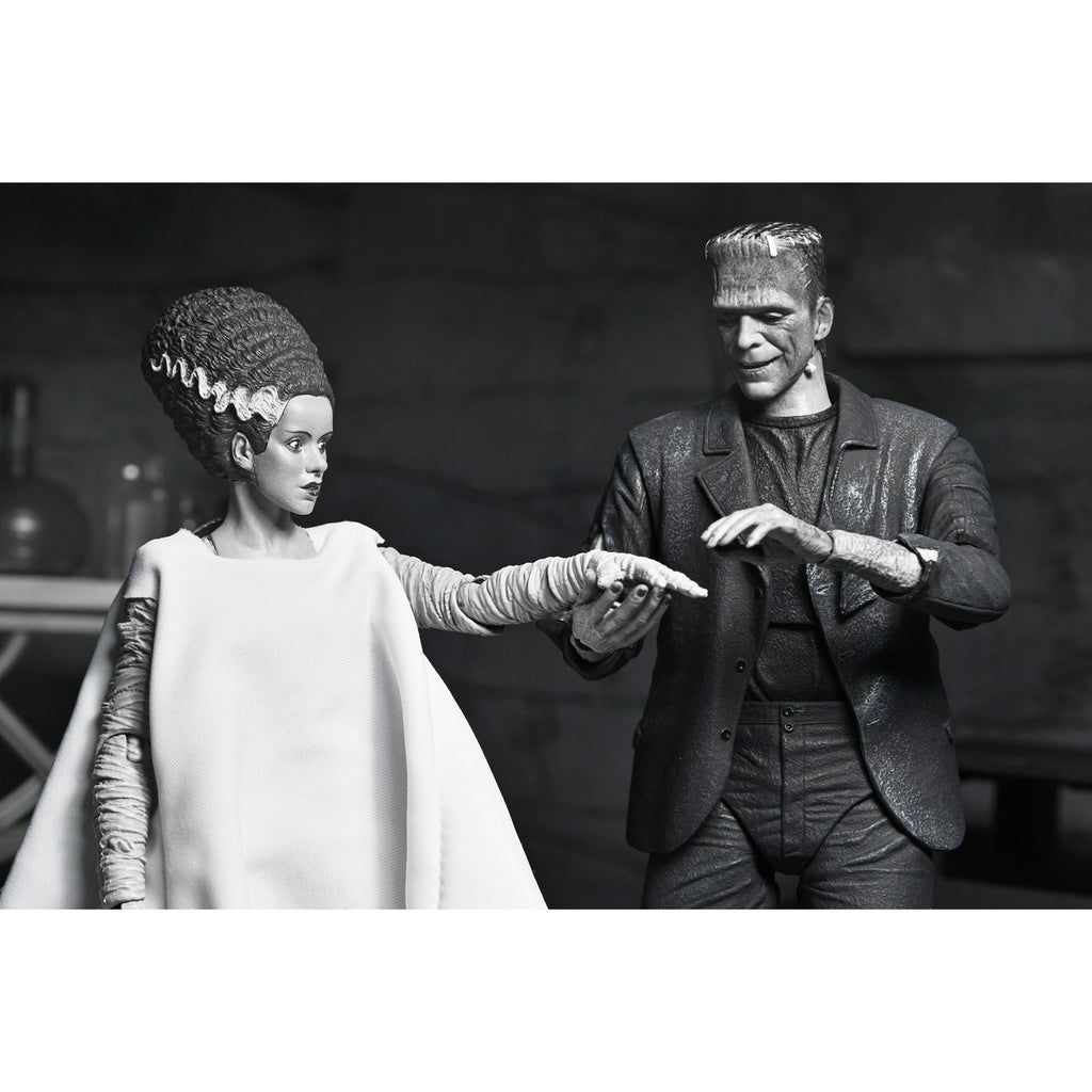 Productafbeelding Universal Monsters Actiefiguur Ultimate Frankenstein’s Monster (Bride of Frankenstein) (Z/W) 18 cm