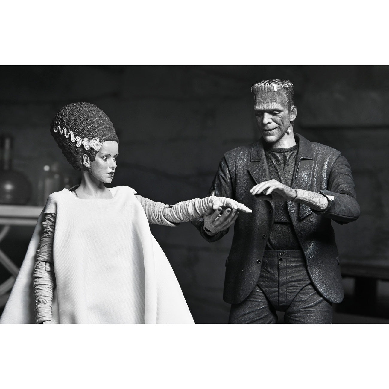 Productafbeelding Universal Monsters Actiefiguur Ultimate Frankenstein’s Monster (Bride of Frankenstein) (Z/W) 18 cm