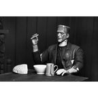 Productafbeelding Universal Monsters Actiefiguur Ultimate Frankenstein’s Monster (Bride of Frankenstein) (Z/W) 18 cm