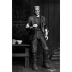 Productafbeelding Universal Monsters Actiefiguur Ultimate Frankenstein’s Monster (Bride of Frankenstein) (Z/W) 18 cm