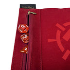 Productafbeelding Enhance Tabletop Roll on a Scroll dobbelsteenzak met dobbelstenen rood