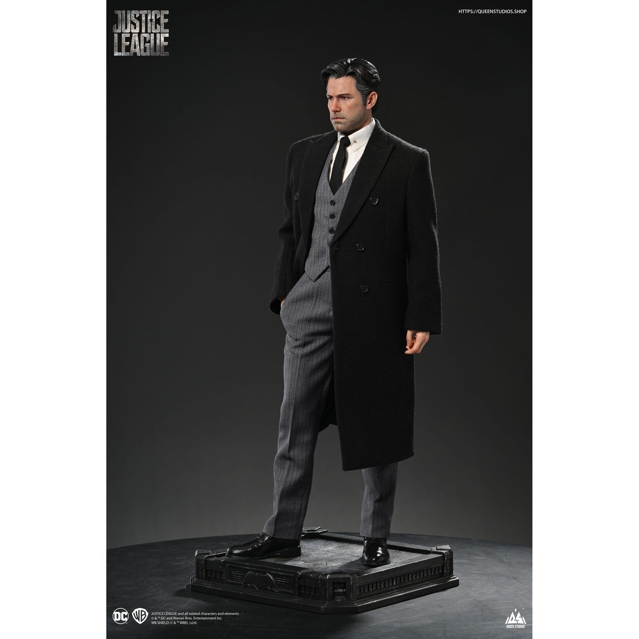 Productafbeelding Justice League Statue 1/4 Bruce Wayne (Ben Affleck) 51 cm