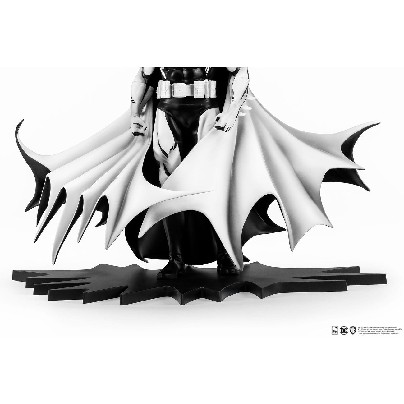 Productafbeelding Batman PX PVC Beeld 1/8 SDCC 2024 Batman Black & White Version 27 cm