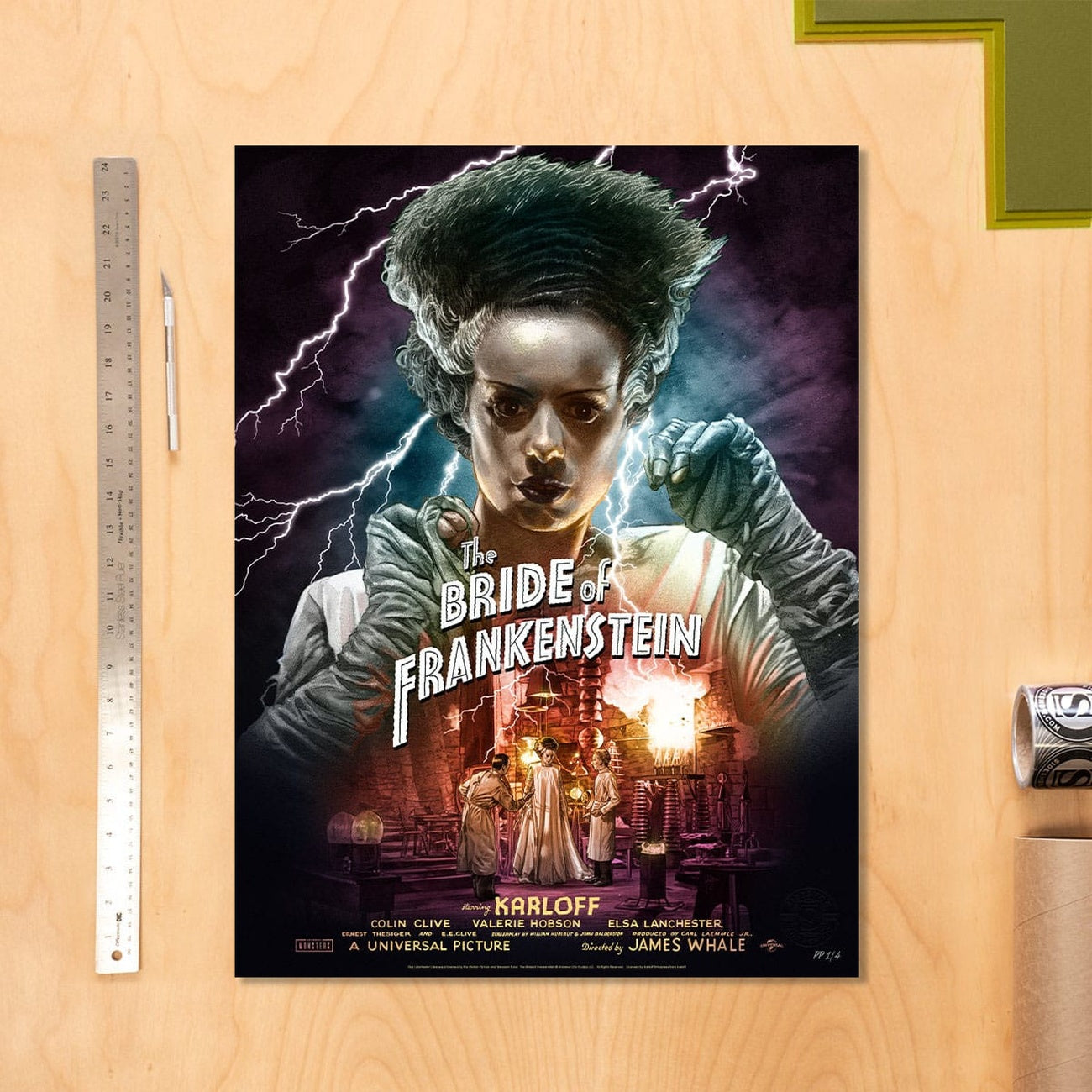 Productafbeelding Frankensteins Bruid Artprint Bride of Frankenstein (Color Variant) door Ruiz Burgos 61 x 46 cm – oningelijst