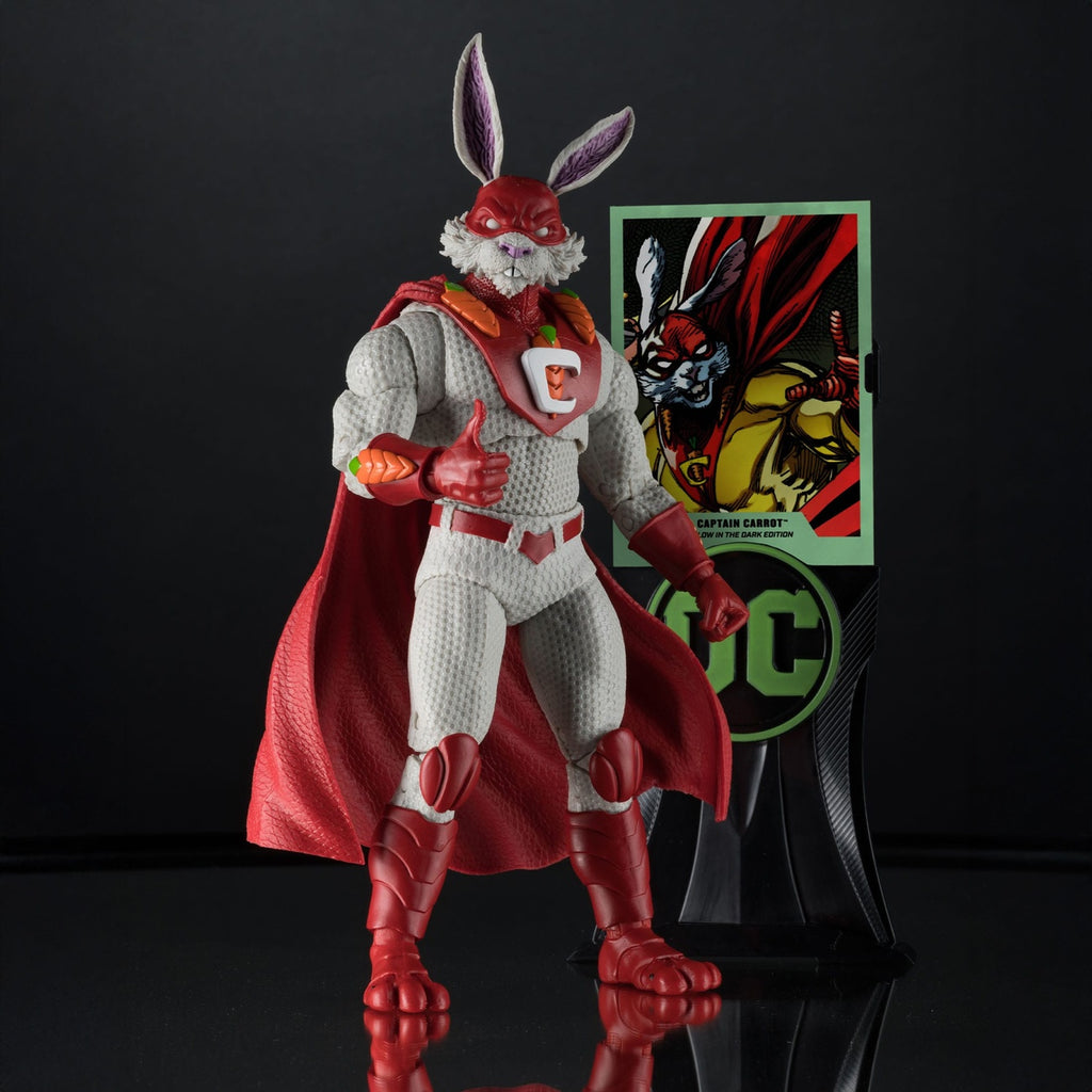 Productafbeelding DC Multiverse Actiefiguur Captain Carrot (Justice League Incarnate) Glow in the Dark Edition (Gold Label) 18 cm