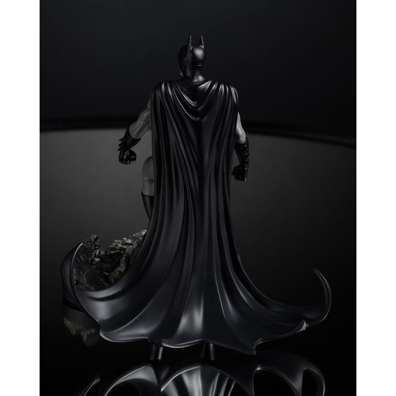 Productafbeelding DC Direct Beeld 1/10 Batman by Bjorn Barends (Black & White) 18 cm