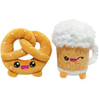 Productafbeelding Yummis Together pluchen figuren 2-pack Pretzel & Bier in Take Away Bag 21 cm