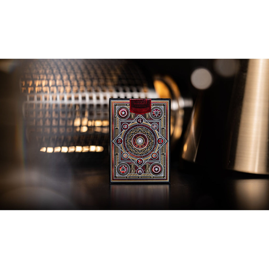 Productafbeelding Avengers - The Infinity Saga Speelkaarten Red Version