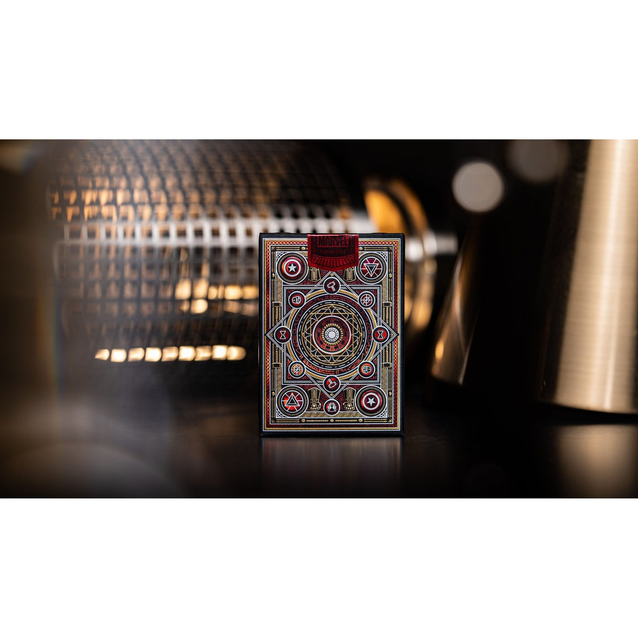 Productafbeelding Avengers - The Infinity Saga Speelkaarten Red Version