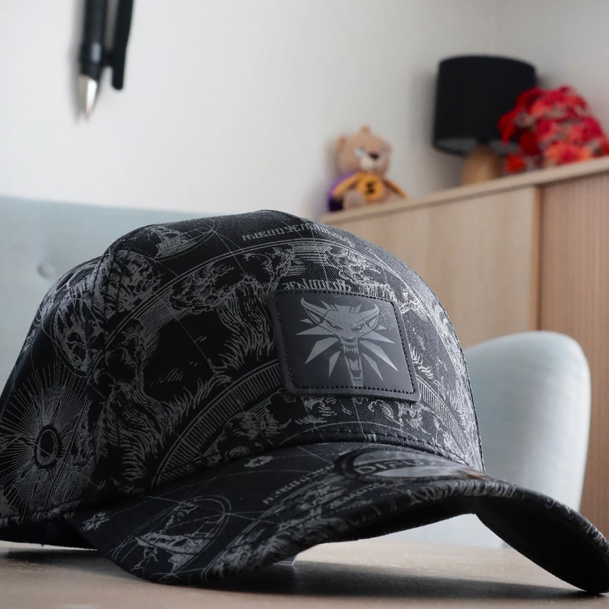 Productafbeelding The Witcher Baseball Logo Zwart