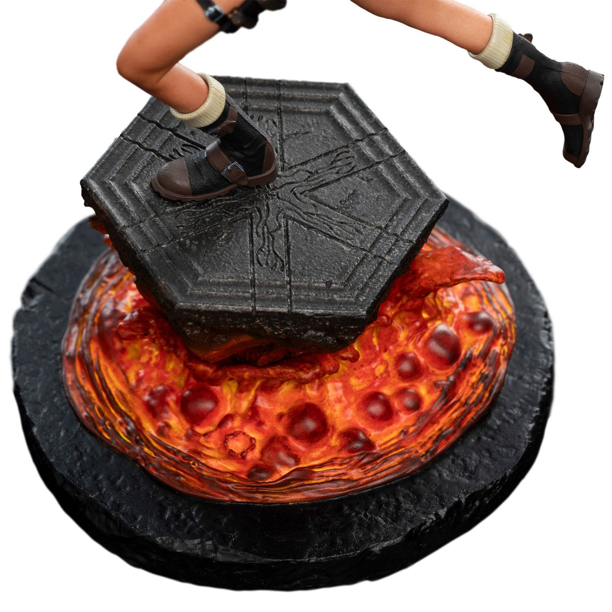 Productafbeelding Tomb Raider Mini Statue Lara Croft: The Sanctuary of Flame 18 cm