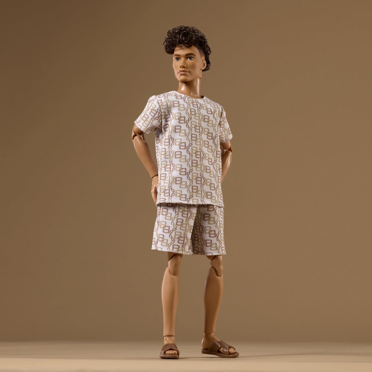 Productafbeelding Barbie Signature Pop Ken Barbie Basics: Model 10